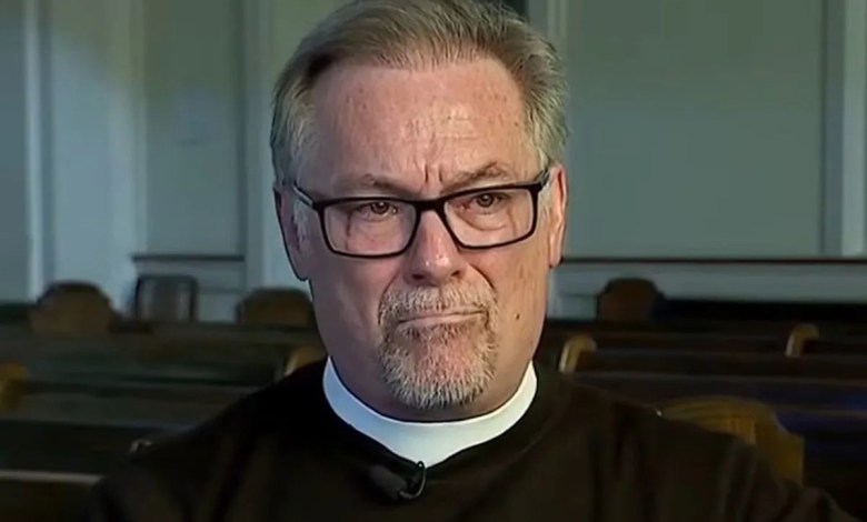 Minneapolis Pastor Says He Was Detained by ICE After Joining Protest, Told ‘You’re White’ and ‘Wouldn’t Be Any Fun Anyway’ on Release Minneapolis Pastor Says He Was Detained by ICE After Joining Protest, Told ‘You’re White’ and ‘Wouldn’t Be Any Fun Anyway’ on Release