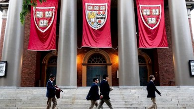 Harvard students revolt over new grading policy they call ‘racist’ Harvard students revolt over new grading policy they call ‘racist’