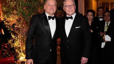 Netflix revises its offer for Warner Bros. Discovery to make it an all-cash transaction Netflix revises its offer for Warner Bros. Discovery to make it an all-cash transaction