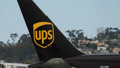 UPS plane aborts landing as jet nears runway: “What are you doing?” UPS plane aborts landing as jet nears runway: “What are you doing?”