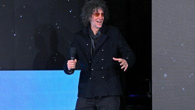 Howard Stern ex-assistant claims hostile work environment, fraudulent NDAs: suit Howard Stern ex-assistant claims hostile work environment, fraudulent NDAs: suit