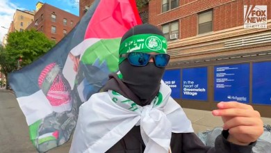 Hamas, Hezbollah flags fly at anti-Israel protest minutes after Mamdani condemns terror plot against Jews Hamas, Hezbollah flags fly at anti-Israel protest minutes after Mamdani condemns terror plot against Jews