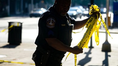 Downtown mass shooting leaves 2 dead, 5 injured hours after firework celebration Downtown mass shooting leaves 2 dead, 5 injured hours after firework celebration