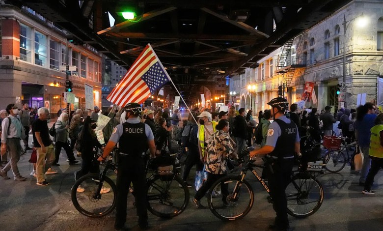 ICE officer shoots, kills suspect who dragged officer with car near Chicago, says Homeland Security ICE officer shoots, kills suspect who dragged officer with car near Chicago, says Homeland Security