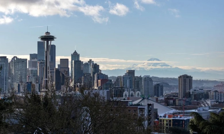 ‘Clueless’ socialist mayor in hot seat after video of 77-year-old beaten in downtown Seattle goes viral ‘Clueless’ socialist mayor in hot seat after video of 77-year-old beaten in downtown Seattle goes viral