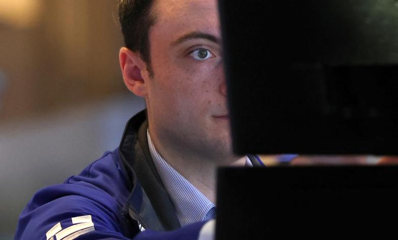 Dow, S&P 500, Nasdaq futures fall entering shortened week featuring jobs data, war uncertainty Dow, S&P 500, Nasdaq futures fall entering shortened week featuring jobs data, war uncertainty