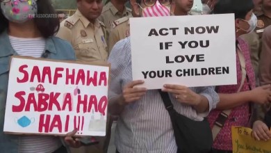 Protesters take to the streets of New Delhi to express concerns regarding the city's air quality Protesters take to the streets of New Delhi to express concerns regarding the city's air quality