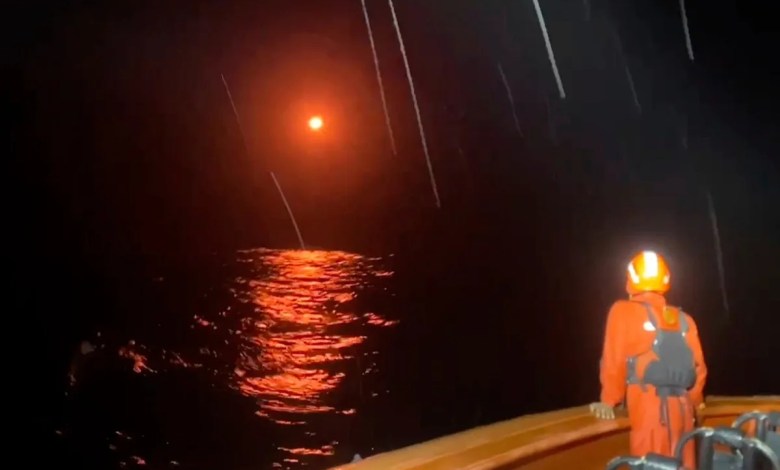 Rescuers search for 11 missing after speedboat capsized in western Indonesia Rescuers search for 11 missing after speedboat capsized in western Indonesia