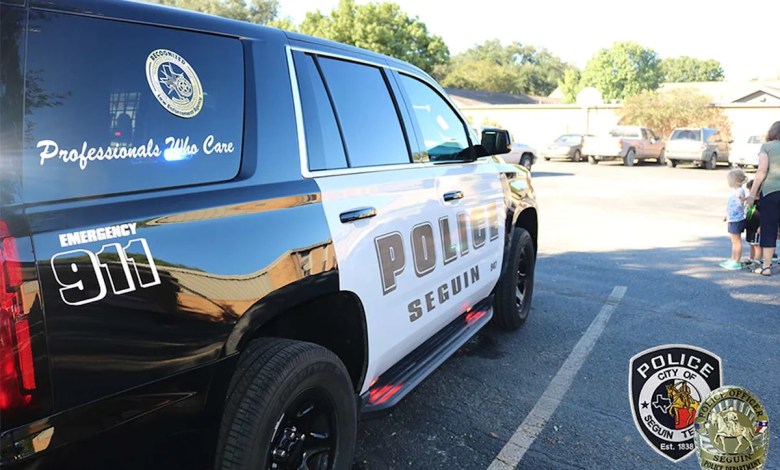 Driver dies after box truck lands on his car in San Antonio-area crash Driver dies after box truck lands on his car in San Antonio-area crash