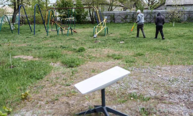 Ukrainian forces say Russian troops paid them for a fake Starlink service that instead revealed battlefield locations Ukrainian forces say Russian troops paid them for a fake Starlink service that instead revealed battlefield locations