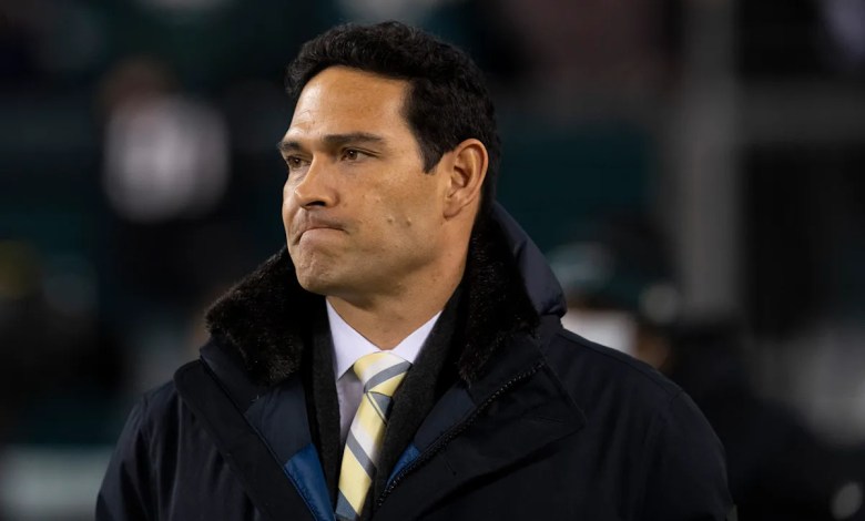 Security footage reportedly shows Mark Sanchez following 69-year-old truck driver before stabbing: ‘This guy is trying to kill me’ Security footage reportedly shows Mark Sanchez following 69-year-old truck driver before stabbing: ‘This guy is trying to kill me’