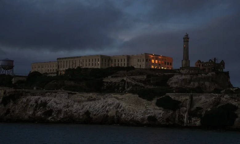 Experts stunned after video surfaces of bizarre scene at Alcatraz: ‘They are survivalists’ Experts stunned after video surfaces of bizarre scene at Alcatraz: ‘They are survivalists’