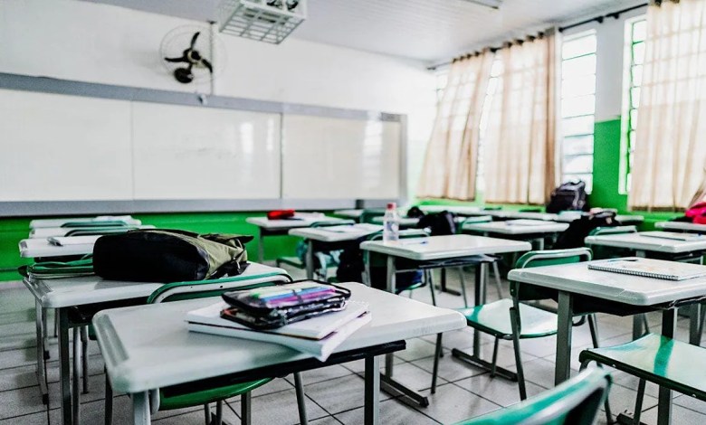 Texas elementary school teacher accused of sexually assaulting child as police search for more victims Texas elementary school teacher accused of sexually assaulting child as police search for more victims