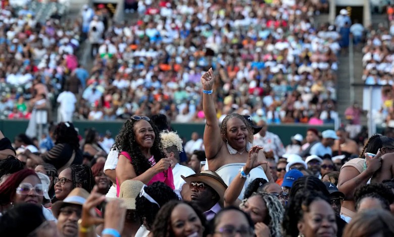 What to know about Cincinnati Music Festival 2025, feat. LL Cool J, Toni Braxton and more What to know about Cincinnati Music Festival 2025, feat. LL Cool J, Toni Braxton and more