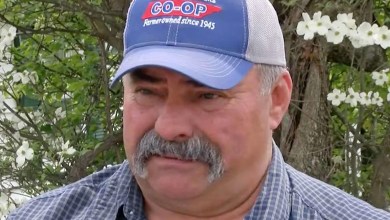 Tenn. School Board Member Tells Student ‘God, You’re Hot’ During Public Meeting Tenn. School Board Member Tells Student ‘God, You’re Hot’ During Public Meeting