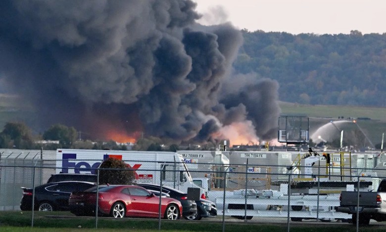 ‘Catastrophic’ UPS plane crash near Louisville, Kentucky, airport leaves at least 7 dead ‘Catastrophic’ UPS plane crash near Louisville, Kentucky, airport leaves at least 7 dead