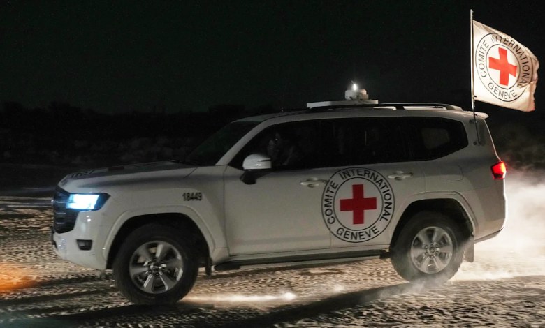 Israel returns bodies of 15 Palestinians after militants return remains of an Israeli hostage Israel returns bodies of 15 Palestinians after militants return remains of an Israeli hostage