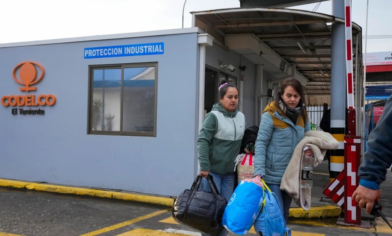 Rescue workers in Chile find the body of one of 5 miners trapped in a copper mine Rescue workers in Chile find the body of one of 5 miners trapped in a copper mine