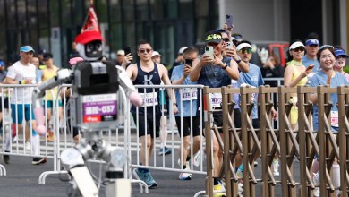 A humanoid robot sprints to victory in Beijing, beating the human half-marathon world record A humanoid robot sprints to victory in Beijing, beating the human half-marathon world record
