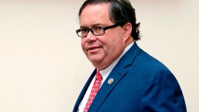 Ex-Texas US Rep. Blake Farenthold, who left office amid harassment allegations, dies at 63 Ex-Texas US Rep. Blake Farenthold, who left office amid harassment allegations, dies at 63
