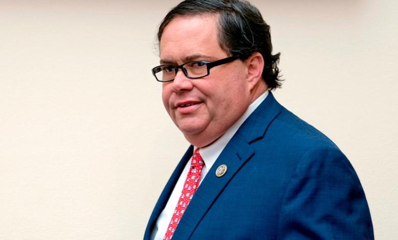 Ex-Texas US Rep. Blake Farenthold, who left office amid harassment allegations, dies at 63 Ex-Texas US Rep. Blake Farenthold, who left office amid harassment allegations, dies at 63