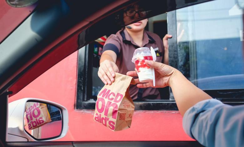This Best-Selling McDonald’s Menu Item Outsells Every Burger And Nugget This Best-Selling McDonald’s Menu Item Outsells Every Burger And Nugget