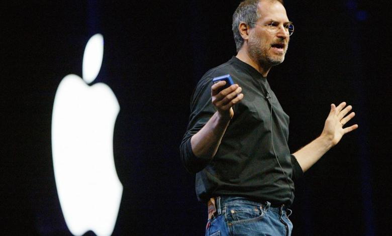 Steve Jobs’ first Silicon Valley boss turned down an offer to buy a third of Apple for ,000—today, his share would be worth nearly trillion Steve Jobs’ first Silicon Valley boss turned down an offer to buy a third of Apple for ,000—today, his share would be worth nearly trillion