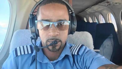 Hero pilot recounts crash landing in Atlantic Ocean Hero pilot recounts crash landing in Atlantic Ocean
