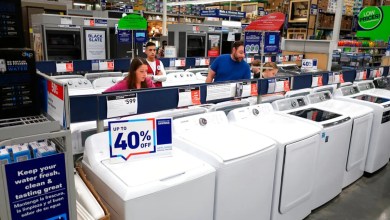 Long time appliance chain shutters doors, files Chapter 11 bankruptcy Long time appliance chain shutters doors, files Chapter 11 bankruptcy