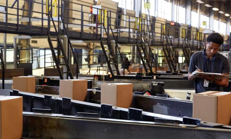 UPS closing operations in Texas, North Carolina as downsizing spreads UPS closing operations in Texas, North Carolina as downsizing spreads