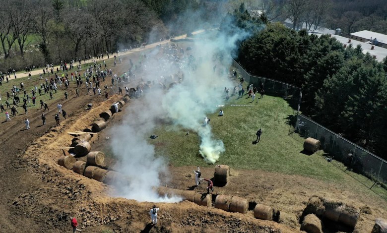 Hundreds trying to storm Wisconsin beagle research facility met with rubber bullets, pepper spray Hundreds trying to storm Wisconsin beagle research facility met with rubber bullets, pepper spray