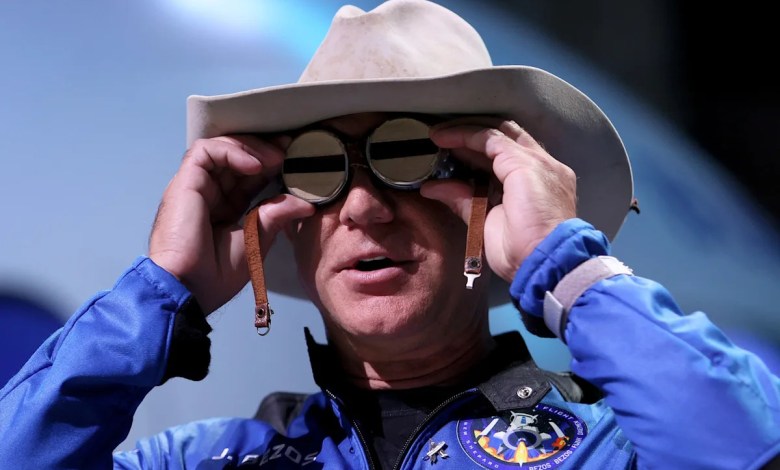 Amazon founder Jeff Bezos says ‘millions of people’ will be living in space by 2045—and robots will commute on our behalf to the moon Amazon founder Jeff Bezos says ‘millions of people’ will be living in space by 2045—and robots will commute on our behalf to the moon