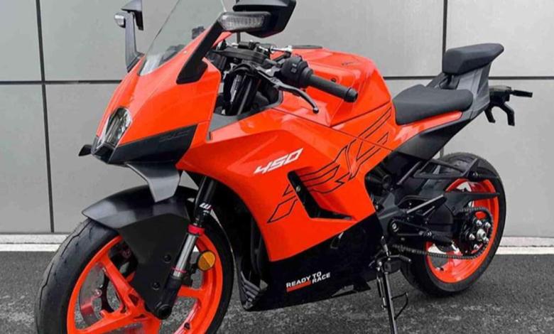 KTM’s Bling 450 Rc Finally Hits the Roads, but All Signs Point to No US Delivery KTM’s Bling 450 Rc Finally Hits the Roads, but All Signs Point to No US Delivery