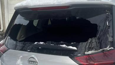 Owners say rear windshields suddenly exploded on their SUVs Owners say rear windshields suddenly exploded on their SUVs