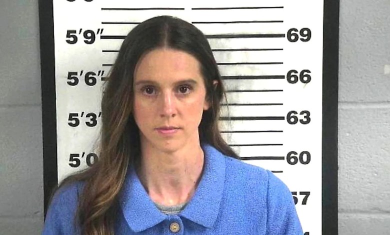 Ex-Alabama girls high school basketball coach charged with ‘deviant’ sex with student, dumped by husband Ex-Alabama girls high school basketball coach charged with ‘deviant’ sex with student, dumped by husband