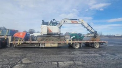 Tractor trailer driver strikes over a dozen overpasses on Thruway through Central NY, troopers say Tractor trailer driver strikes over a dozen overpasses on Thruway through Central NY, troopers say