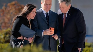 Senators just banned themselves — and their staff — from trading on prediction markets Senators just banned themselves — and their staff — from trading on prediction markets