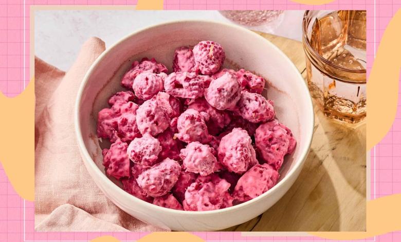 This Mediterranean Diet Snack May Help Reduce Dementia Risk, According to Dietitians This Mediterranean Diet Snack May Help Reduce Dementia Risk, According to Dietitians