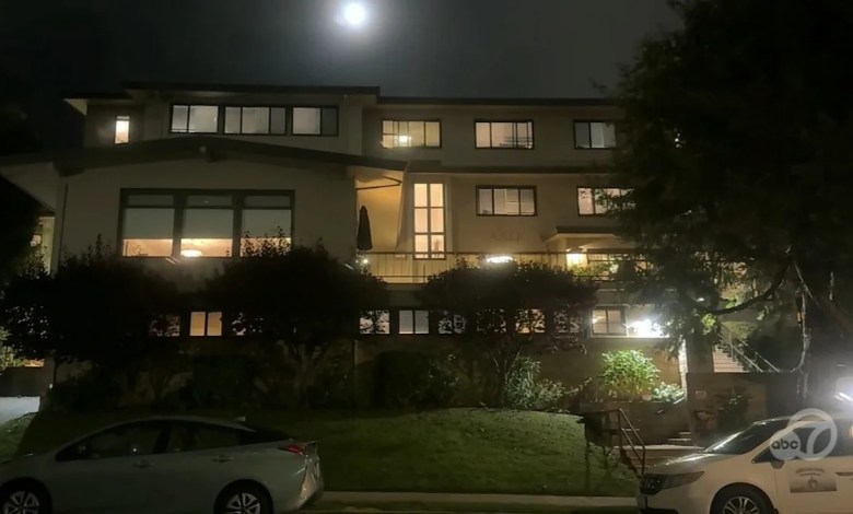 Man arrested in suspicion of stealing, watching women shower at UC Berkeley sorority house: police Man arrested in suspicion of stealing, watching women shower at UC Berkeley sorority house: police