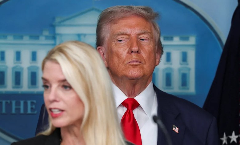 Trump’s Brutal Four-Word Firing Message to Pam Bondi Exposed Trump’s Brutal Four-Word Firing Message to Pam Bondi Exposed