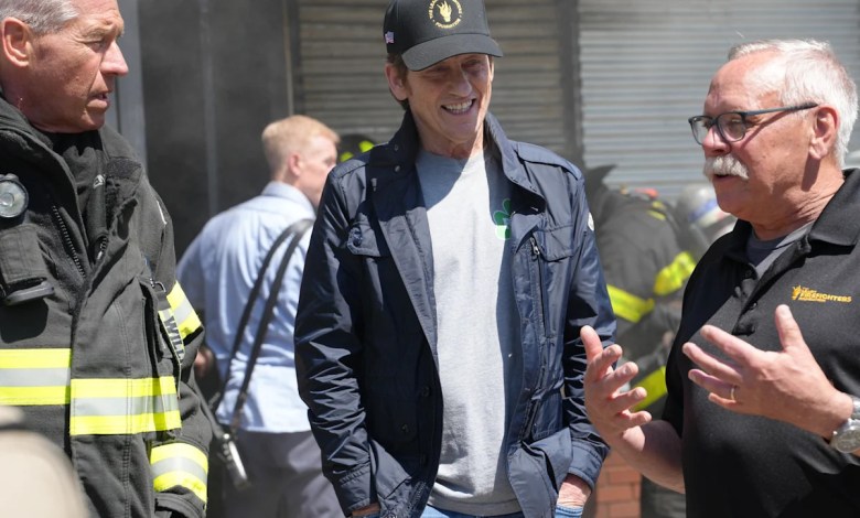 Denis Leary’s ‘crazy idea’ puts civilians through FDNY training to raise funds for fire departments Denis Leary’s ‘crazy idea’ puts civilians through FDNY training to raise funds for fire departments