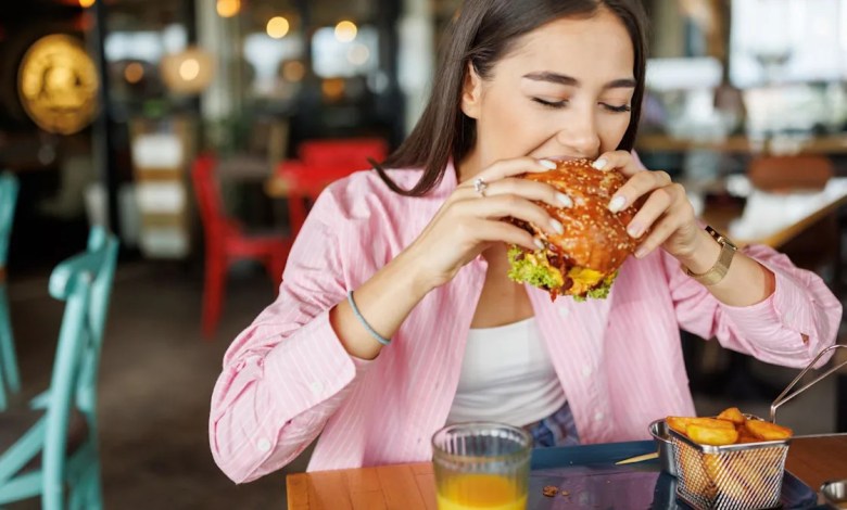 People buying less fast food as grocery prices remain high People buying less fast food as grocery prices remain high