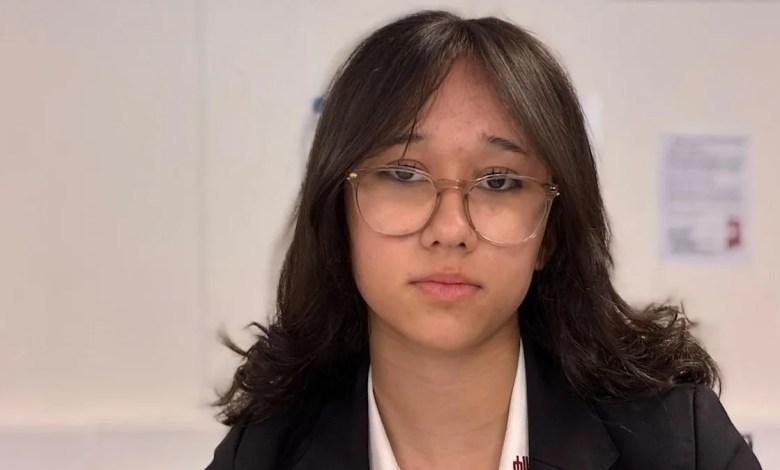 ‘So stressful’ – teachers and pupils say new GCSEs are leading to burnout ‘So stressful’ – teachers and pupils say new GCSEs are leading to burnout