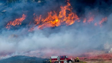 A fast-growing wildfire in windy Southern California triggers evacuations A fast-growing wildfire in windy Southern California triggers evacuations