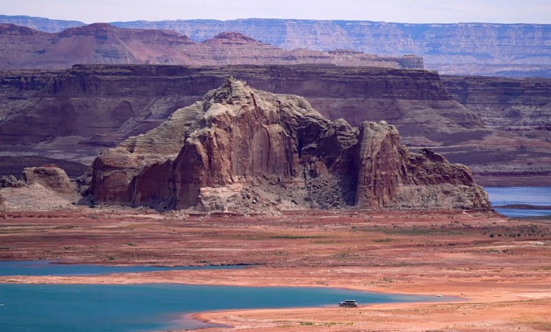 Water to surge into drought-depleted Lake Powell but at costs elsewhere Water to surge into drought-depleted Lake Powell but at costs elsewhere