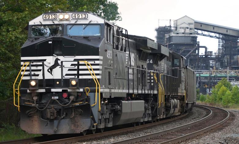 Union Pacific profit climbed 5% as it builds the case for its acquisition of rival Norfolk Southern Union Pacific profit climbed 5% as it builds the case for its acquisition of rival Norfolk Southern