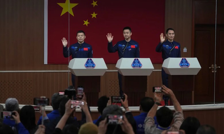 China’s stranded astronauts to return from space station on spacecraft that brought new crew China’s stranded astronauts to return from space station on spacecraft that brought new crew
