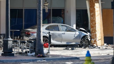 A car fleeing police slams into a bar in Florida, killing 4 and injuring 11 A car fleeing police slams into a bar in Florida, killing 4 and injuring 11