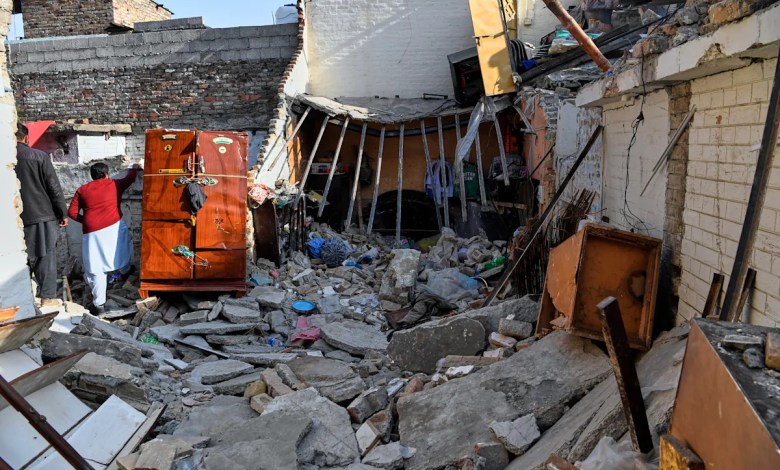 Bride and groom among 8 killed in gas cylinder blast at wedding in Pakistan’s capital Bride and groom among 8 killed in gas cylinder blast at wedding in Pakistan’s capital