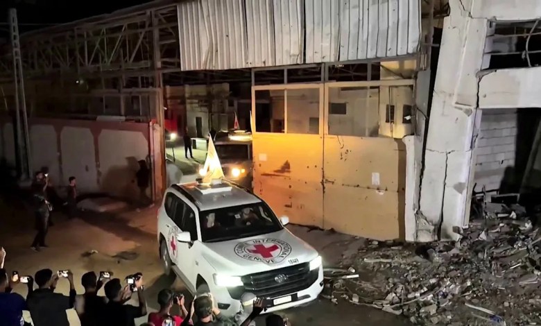 Israel Threatens to Slow Aid Into Gaza Amid New Dispute Israel Threatens to Slow Aid Into Gaza Amid New Dispute